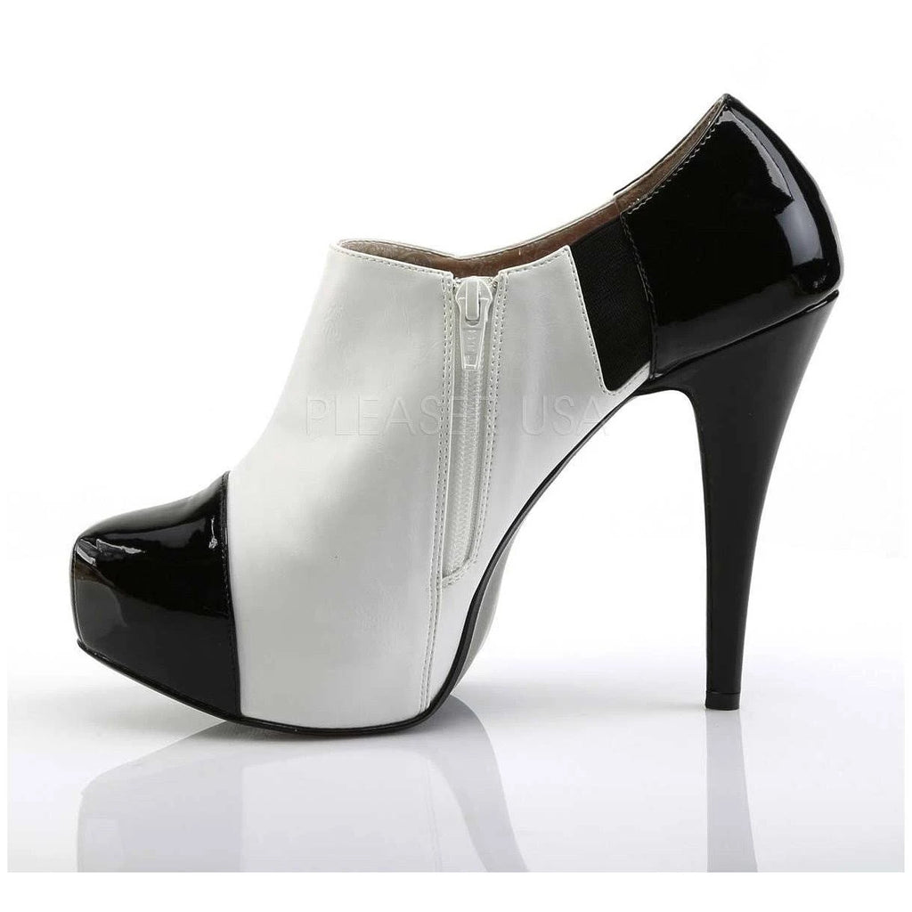 Black/White 11 A754673
