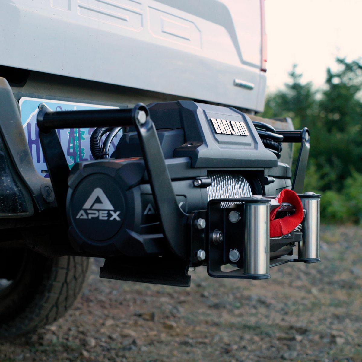 12,000 lb. Winch with Steel Rope and Wireless Remote Z6308