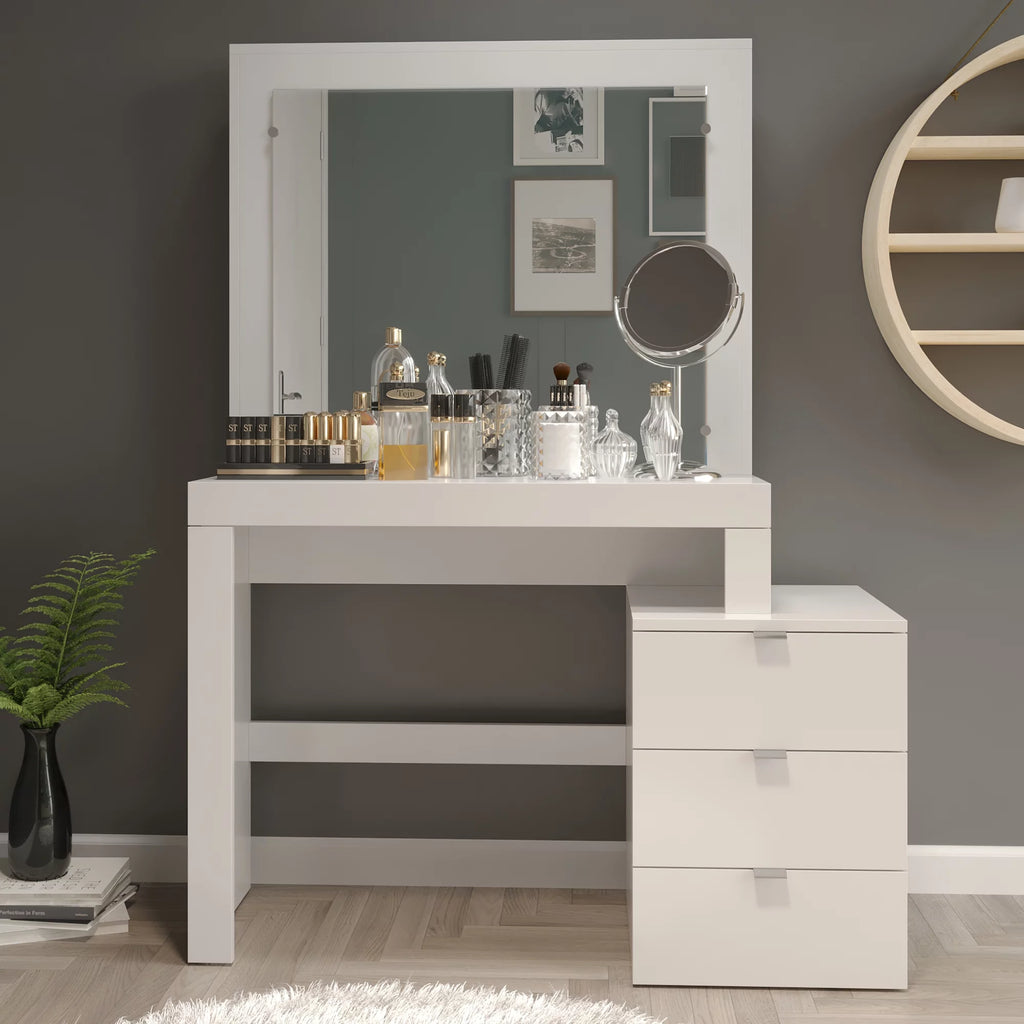White Painted Vanity Table U327885