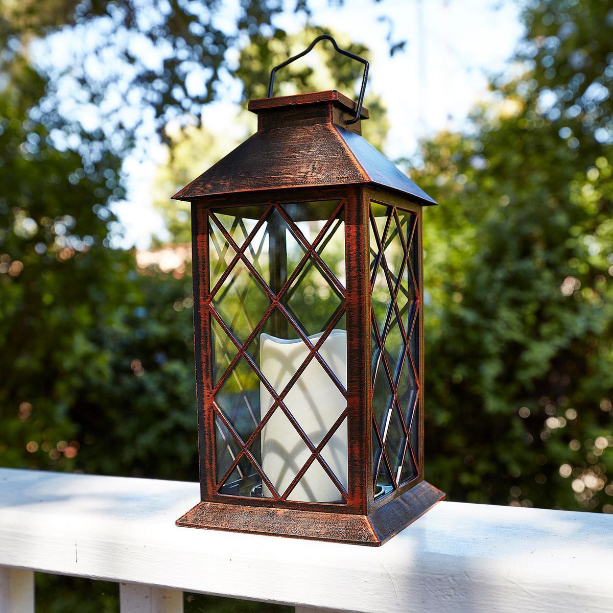 11 in. Solar LED Lantern B828