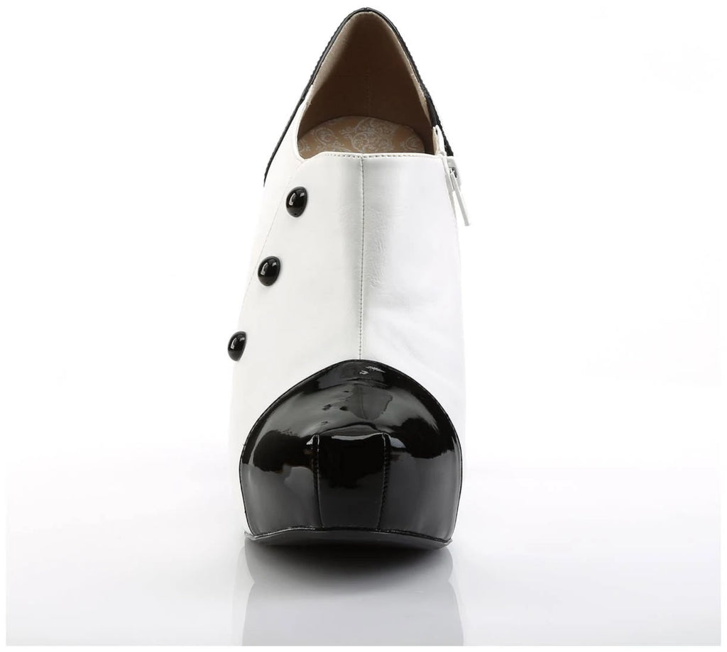 Black/White 11 A754673