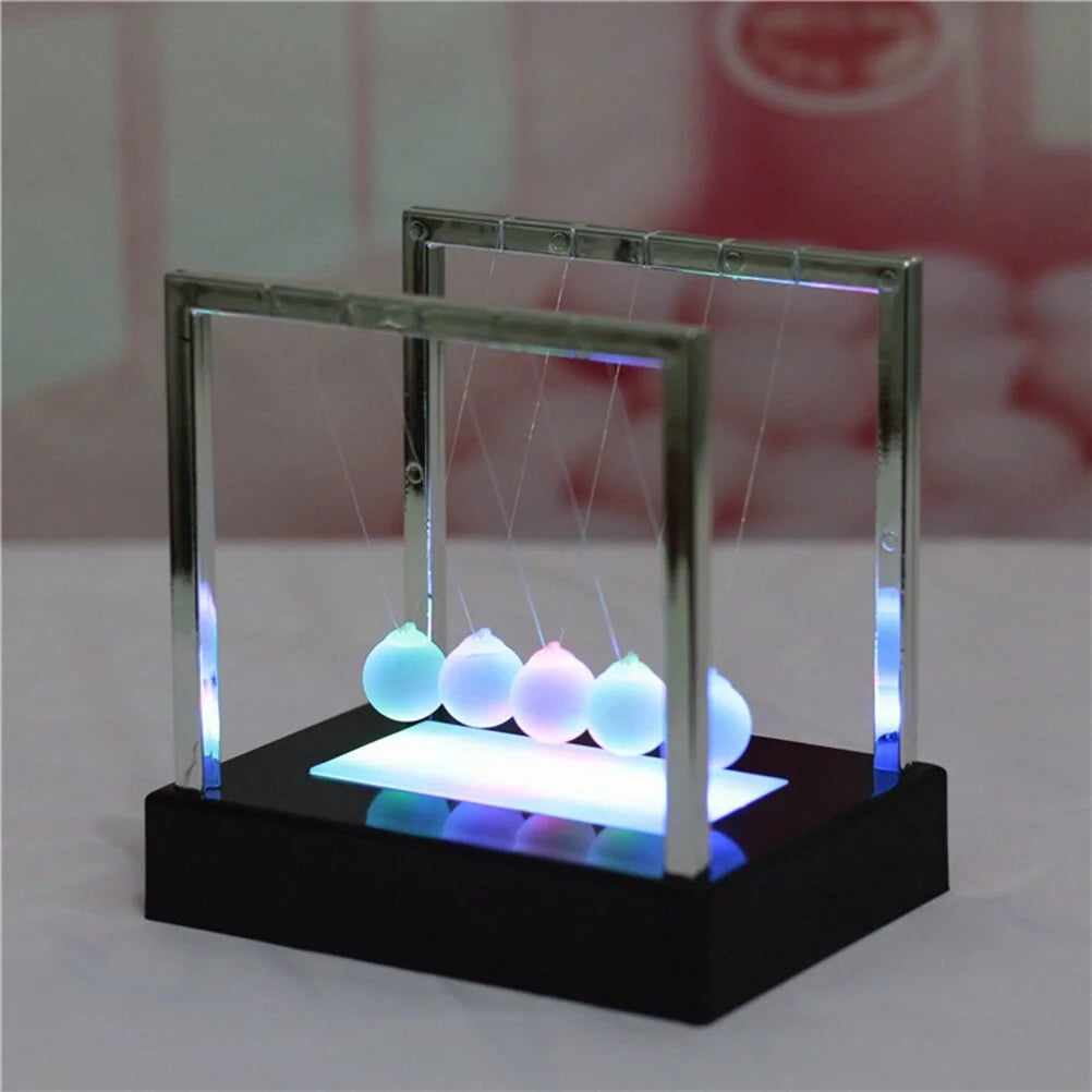 Newton's Cradle Balls Desk Decoration H494